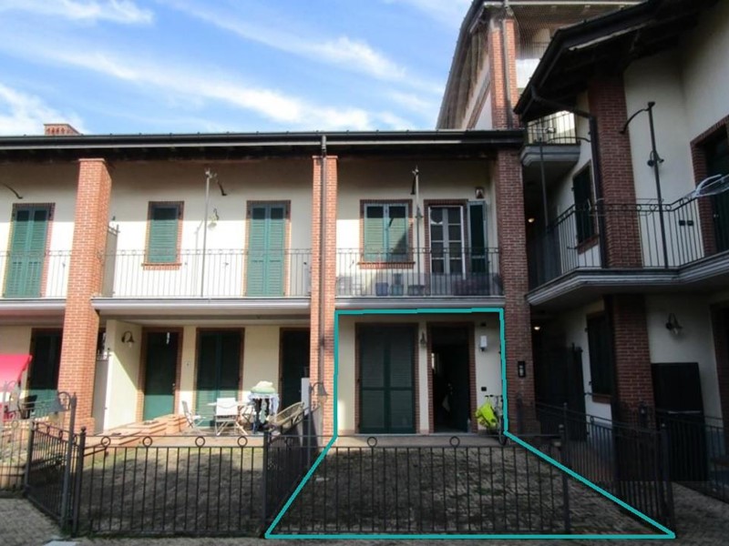 Trilocale in Vendita a Mesero, 54'750€, 58 m², con Box