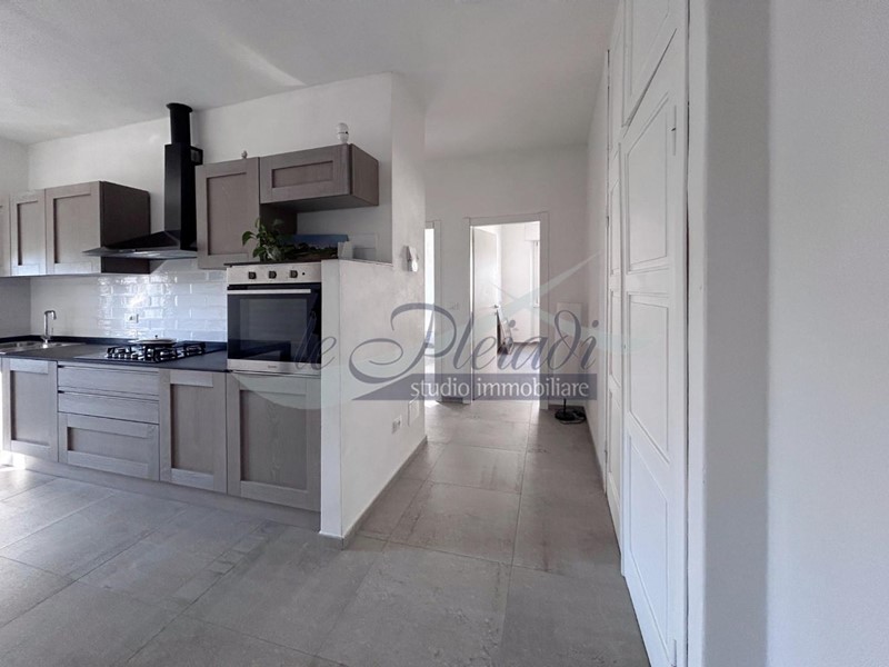 Trilocale in Vendita a Livorno, zona Ardenza, 208'000€, 70 m², arredato