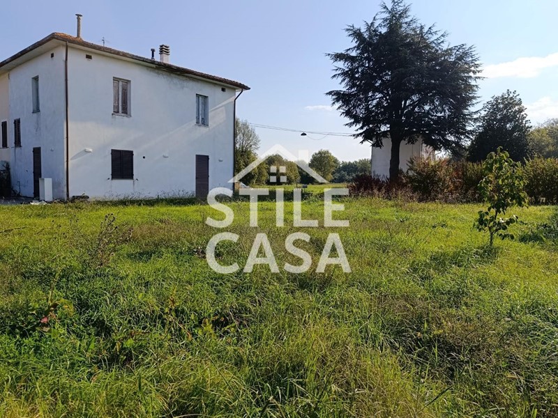 Casa Semi Indipendente in Vendita a Castelfranco di Sotto, zona Orentano, 150'000€, 150 m²