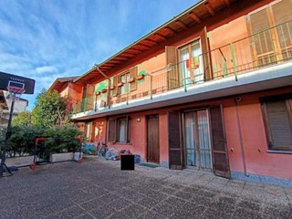 Quadrilocale in Vendita a Robecchetto con Induno, 105'750€, 156 m², con Box