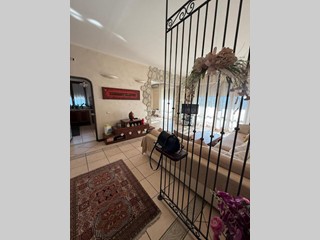 Quadrilocale in Vendita a Massa, 220'000€, 100 m²