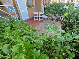 Bilocale in Vendita a Cecina, zona Cecina Marina, 190'000€, 46 m², arredato