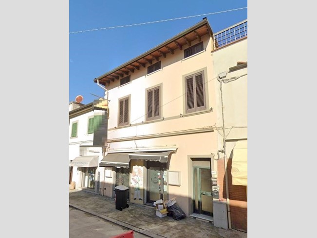 Quadrilocale in Vendita a Pisa, 105'000€, 104 m²