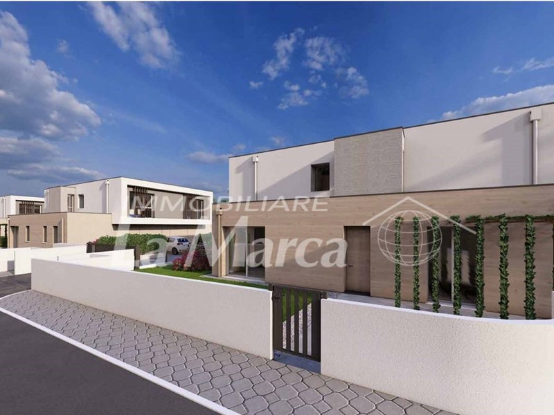 Casa Semi Indipendente in Vendita a Treviso, 460'000€, 150 m²