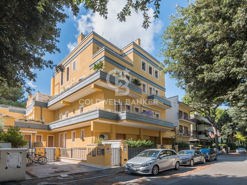 Attico in Vendita a Riccione, 1'800'000€, 330 m²