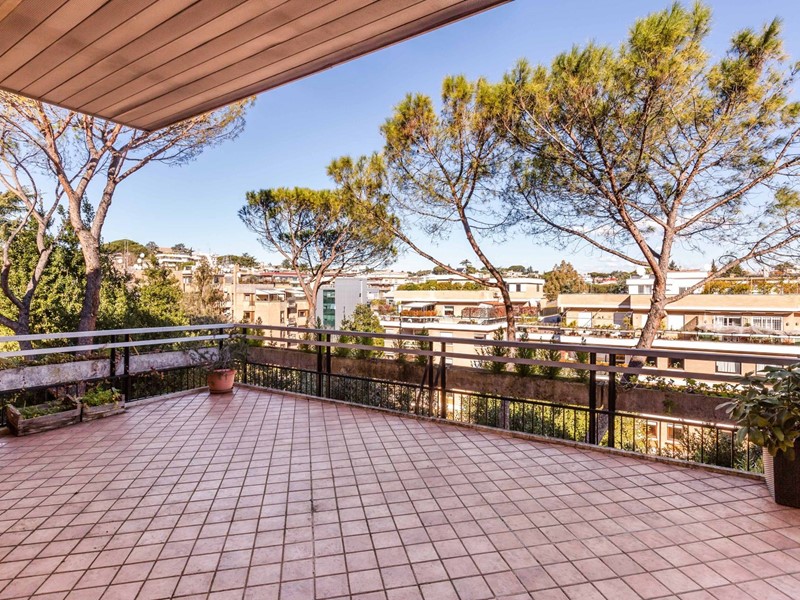 Appartamento in Affitto a Roma, 2'600€, 220 m²