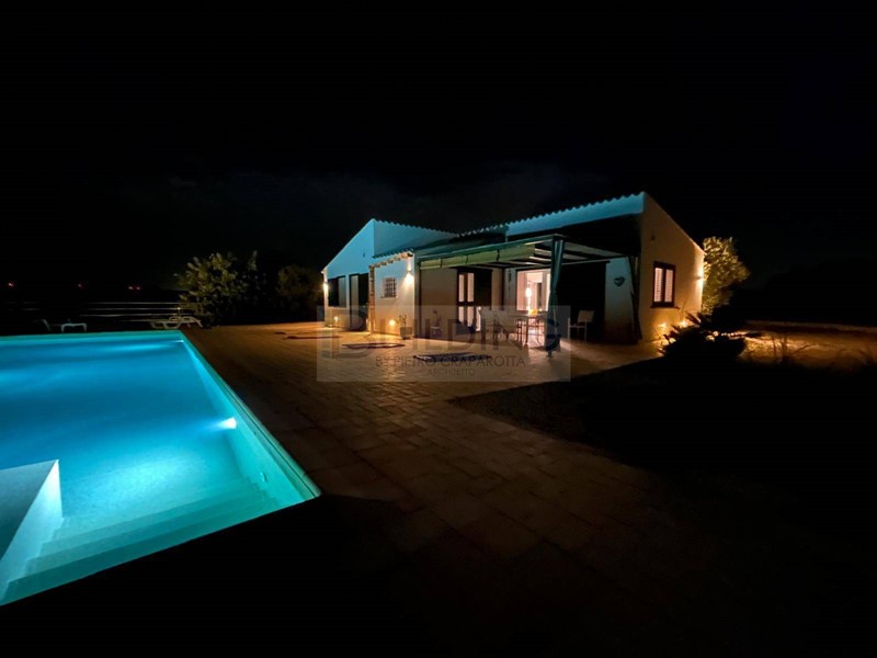 Villa in Vendita a Castelvetrano, 100 m²