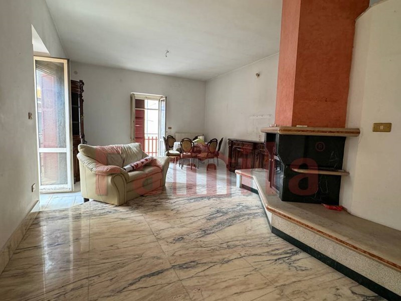 Quadrilocale in Vendita a Baiano, 113'000€, 140 m²