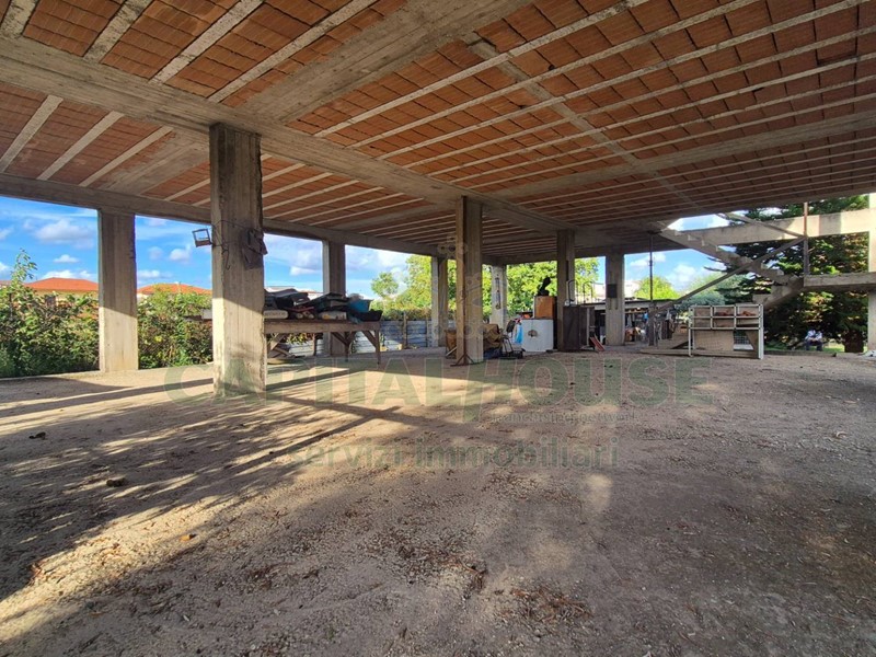 Villa in Vendita a Marcianise, 100'000€, 135 m²