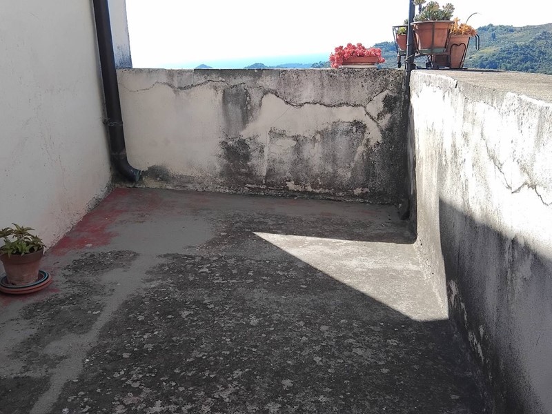 Quadrilocale in Vendita a Perinaldo, 90'000€, 82 m²