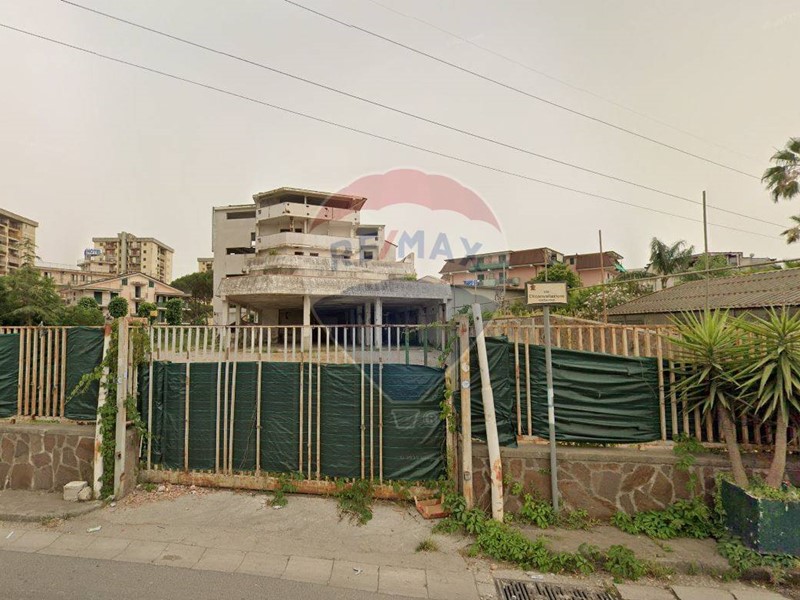 Appartamento in Vendita a Melito di Napoli, 1'650'000€, 3000 m²