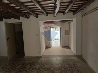 Casa Indipendente in Vendita a Erice, 45'000&euro;, 71 m²