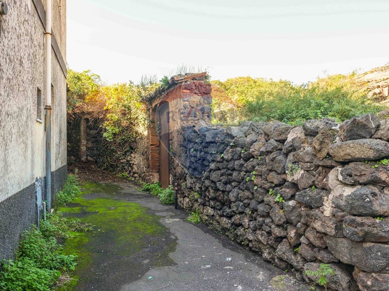 Terreno edificabile in Vendita a San Gregorio di Catania, 79'000€, 200 m²