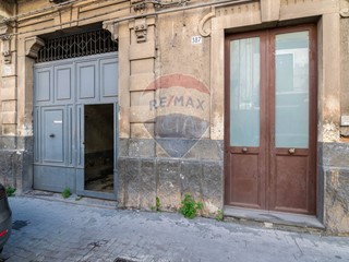 Quadrilocale in Vendita a Paternò, 39'000€, 85 m²