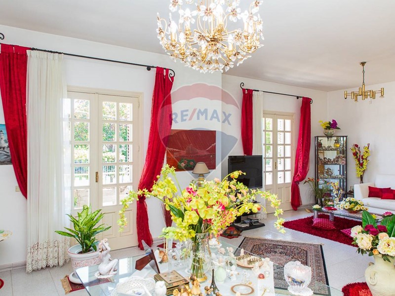 Appartamento in Vendita a San Giovanni la Punta, 180'000&euro;, 166 m²