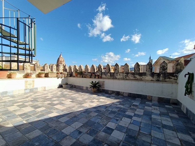 Appartamento in Vendita a Carini, 195'000€, 190 m²