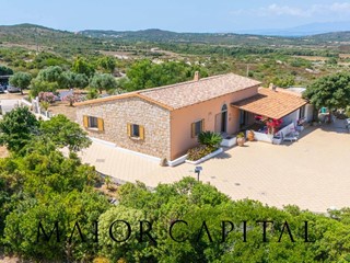 Villa in Vendita a Santa Teresa Gallura, 1'299'000€, 380 m²