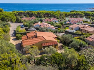 Villa in Vendita a Budoni, 800'000€, 186 m²