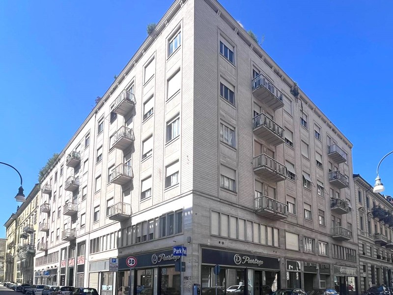 Appartamento in Vendita a Torino, 695'000€, 189 m²