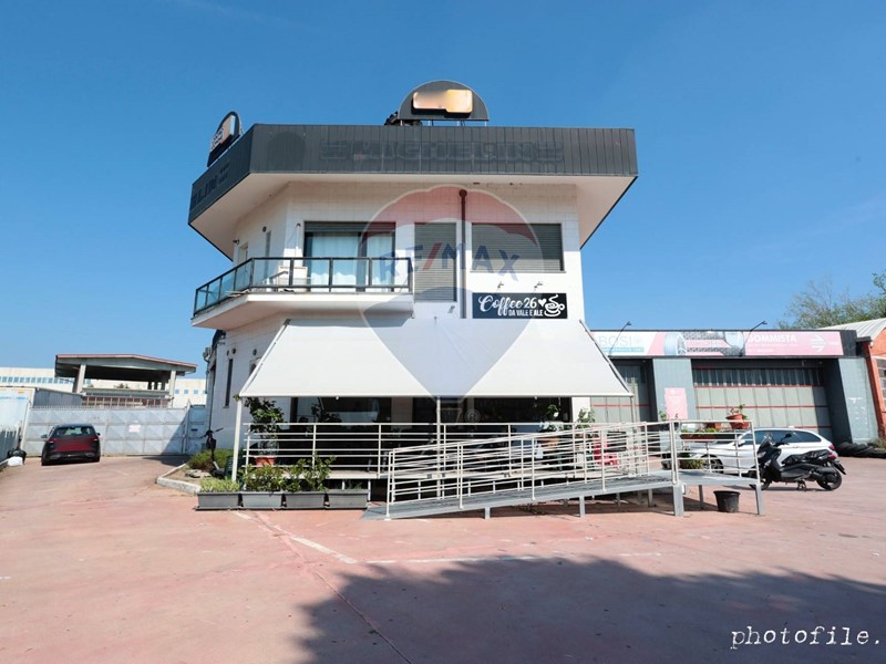 Attività commerciale in Vendita a Cambiano, 45'000€, 55 m²
