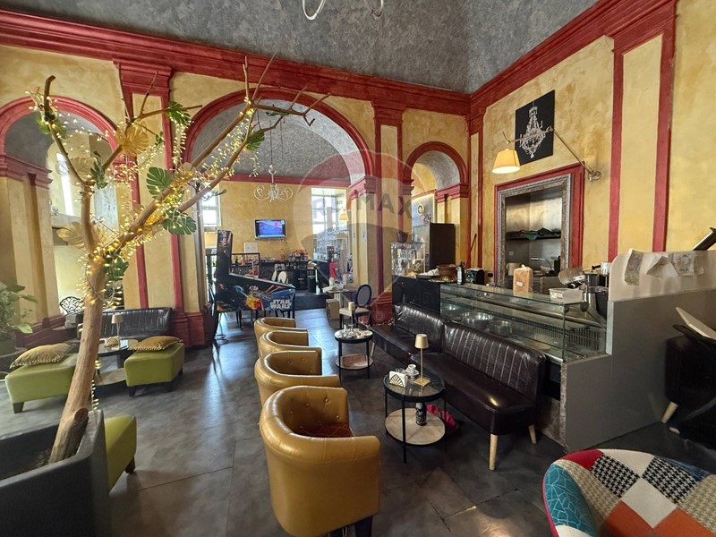 Attività commerciale in Vendita a Torino, 139'000€, 150 m²