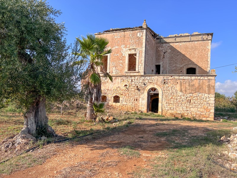 Rustico in Vendita a Conversano, 245'000€, 200 m²