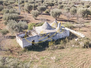 Cascina in Vendita a Monopoli, 130'000€, 120 m²