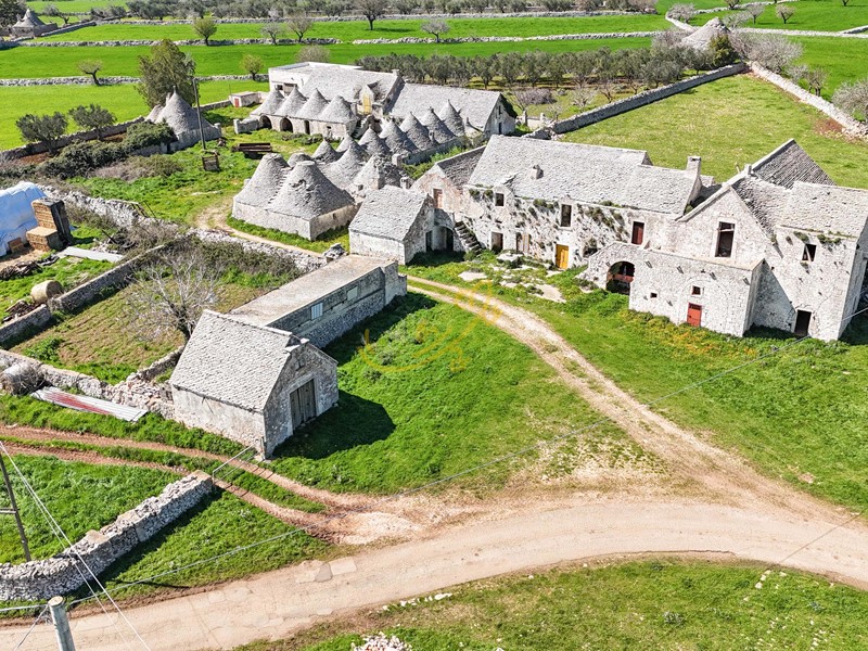 Rustico in Vendita a Noci, 630'000€, 1500 m²