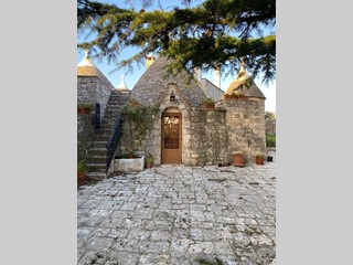 Cascina in Vendita a Locorotondo, 425'000€, 340 m², con Box