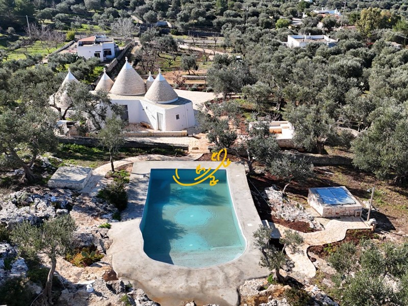 Cascina in Vendita a Ostuni, 880'000&euro;, 100 m², con Box