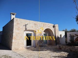 Cascina in Vendita a Martina Franca, 575'000€, 170 m², con Box