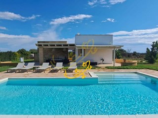 Villa in Vendita a Alezio, 550'000€, 90 m², con Box