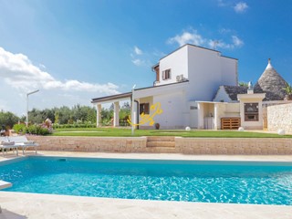 Cascina in Vendita a Castellana Grotte, 750'000€, 130 m²