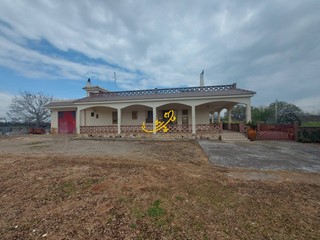 Villa in Vendita a Noci, 290'000€, 400 m²