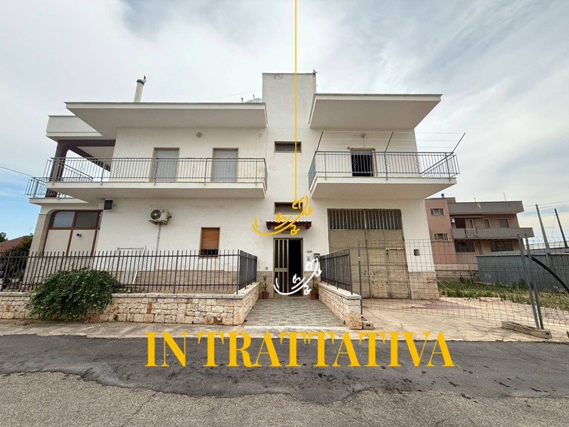 Appartamento in Vendita a Castellana Grotte, 170'000€, 150 m²