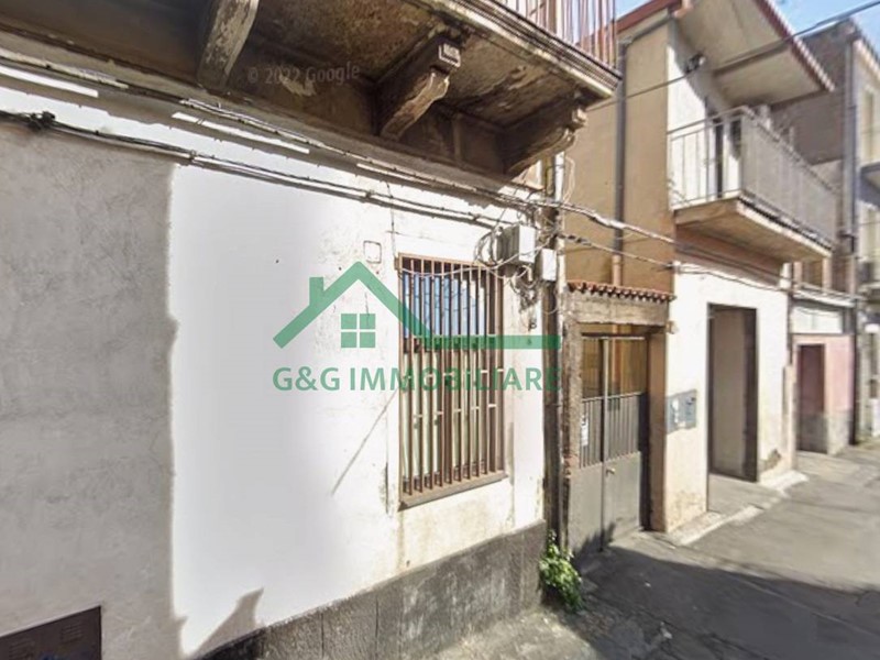 Casa Indipendente in Vendita a Catania, 60'000&euro;, 117 m²