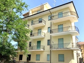 Trilocale in Vendita a Fiumefreddo Bruzio, 75'000€, 84 m²