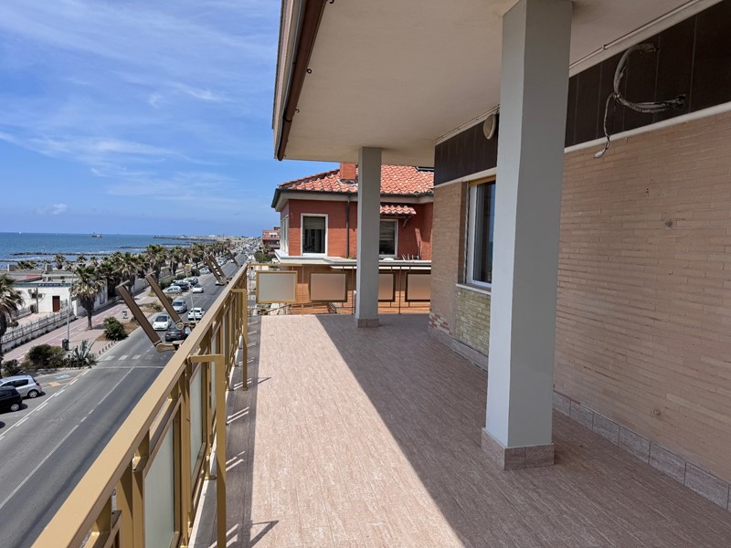 Attico in Vendita a Roma, 519'000€, 120 m²