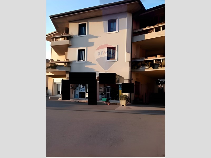 Appartamento in Vendita a Nave, 170'325€, 234 m²