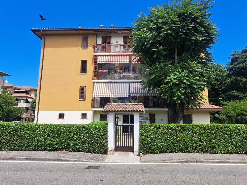 Appartamento in Vendita a San Martino Siccomario, 230'000€, 145 m²