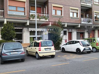 Negozio in Affitto a Roma, 600&euro;, 38 m²