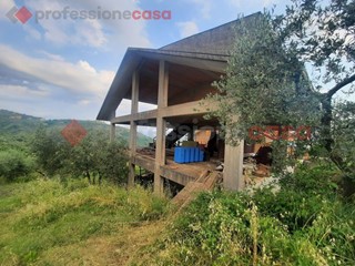 Villa in Vendita a Boville Ernica, 130'000€, 240 m²