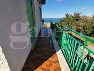 Casa Indipendente in Vendita a Sant'Agata di Militello, 330'000&euro;, 200 m²