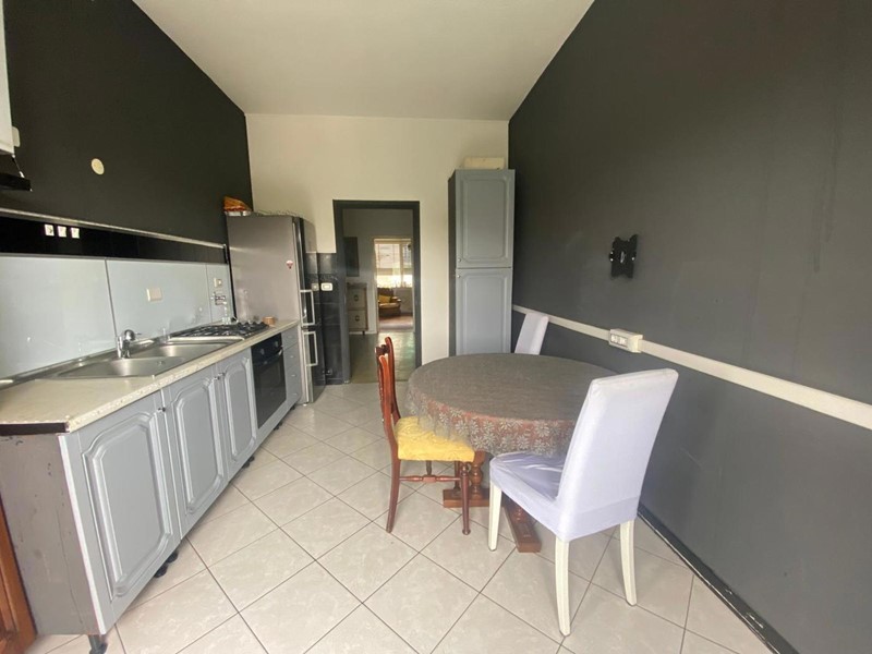 Appartamento in Vendita a Torino, 135'000€, 100 m²