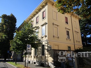 Ufficio in Vendita a Busto Arsizio, 125'000€, 110 m²