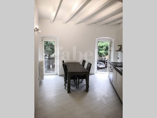 Bilocale in Vendita a Brescia, 179'000€, 71 m², arredato