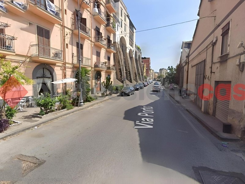 Attività commerciale in Vendita a Salerno, 19'000&euro;, 40 m²