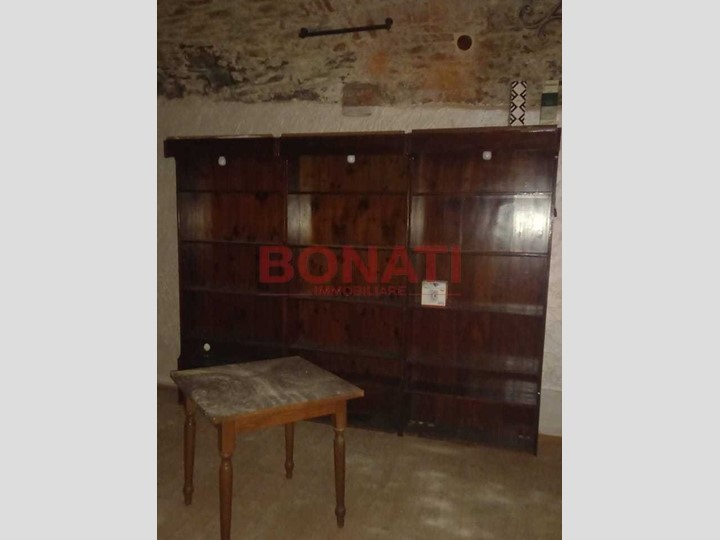 Immobile commerciale in Vendita a Lerici, zona San Terenzo, 98'000&euro;, 52 m²