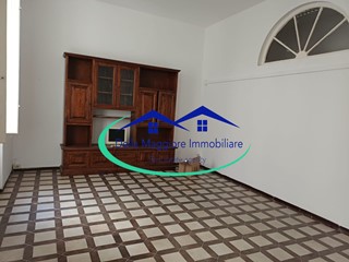 Appartamento in Vendita a Livorno, 175'000€, 193 m²