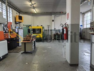 Capannone in Affitto a Torino, 950€, 170 m²